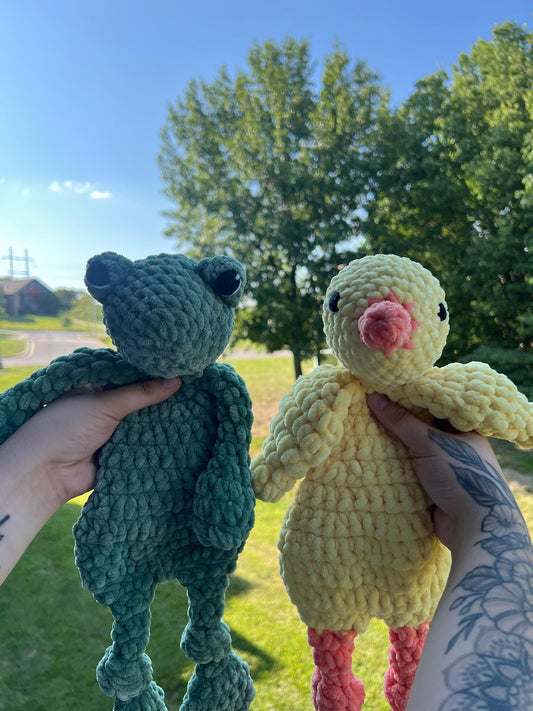 Crochet Frog and Chick Lovey